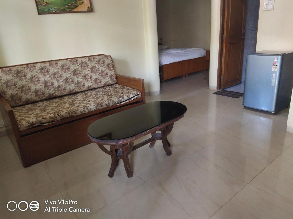 Tanisha Guest House Богмало Екстериор снимка