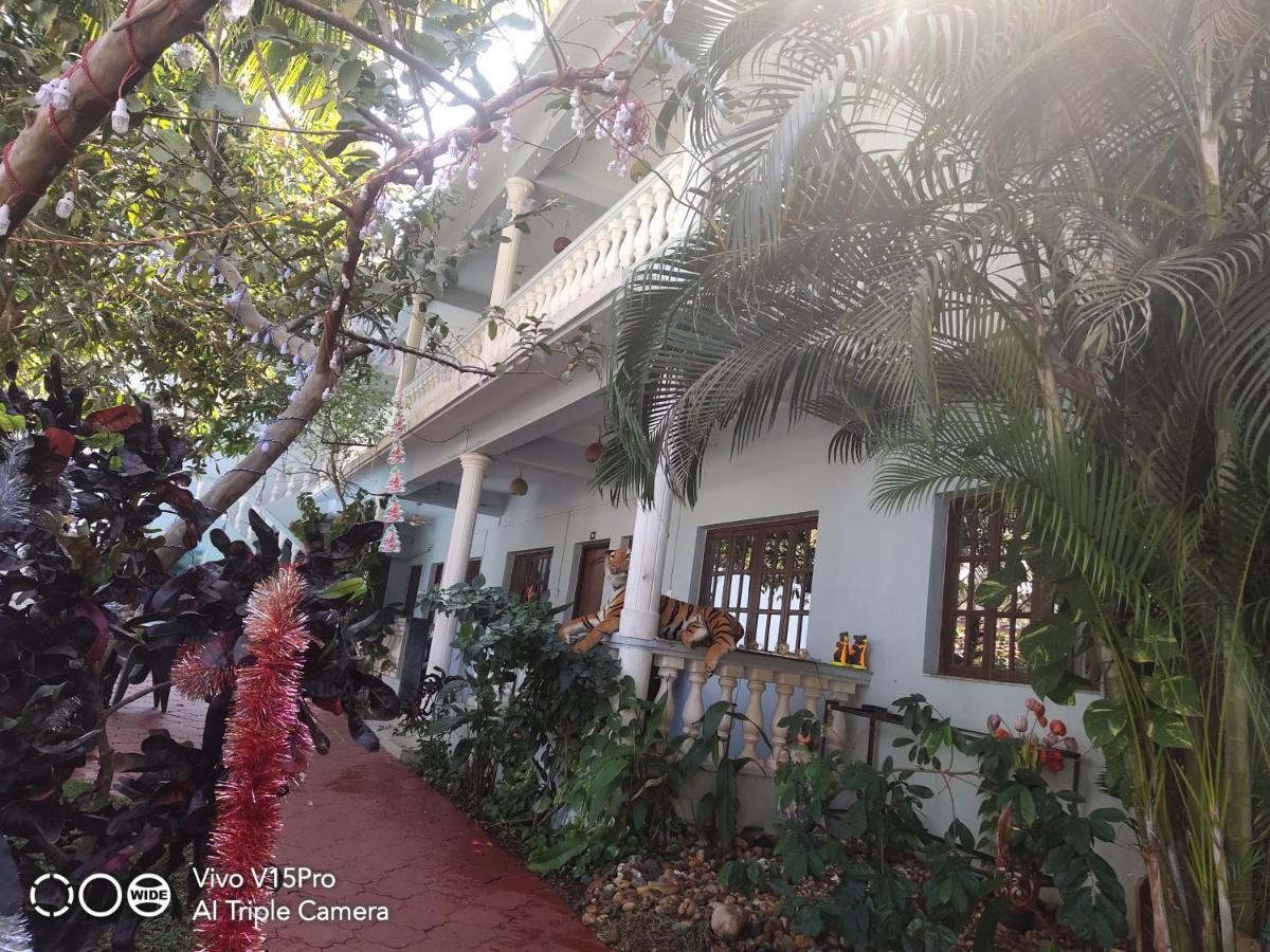 Tanisha Guest House Богмало Екстериор снимка